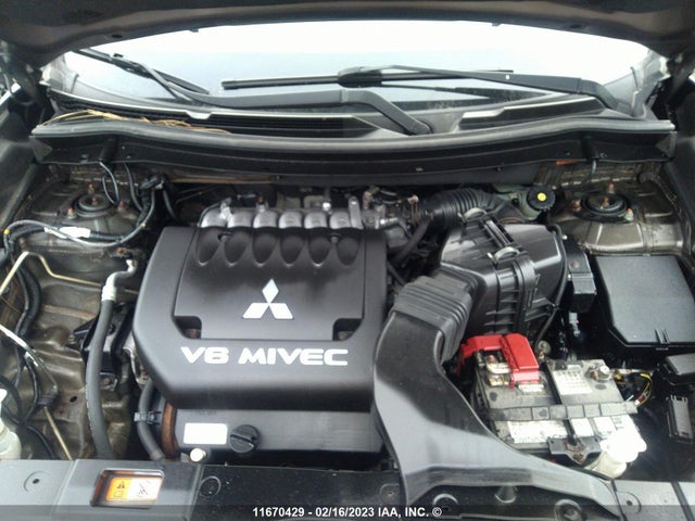 JA4JZ3AX2JZ603997 Mitsubishi Outlander Se/sel