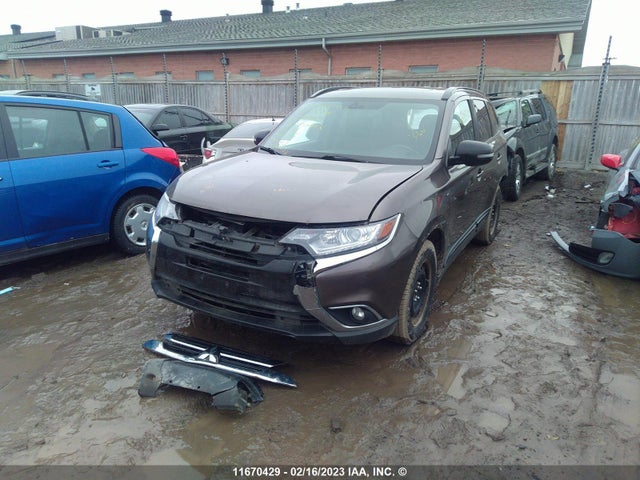 JA4JZ3AX2JZ603997 Mitsubishi Outlander Se/sel
