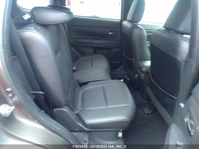 JA4JZ3AX2JZ603997 Mitsubishi Outlander Se/sel