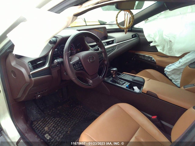 58AB21B10LU005215 Lexus ES 300H