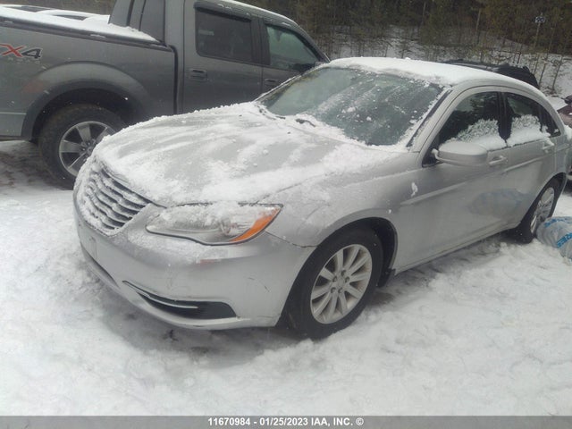 1C3CCBAB6CN124558 Chrysler 200 LX