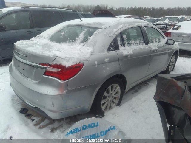1C3CCBAB6CN124558 Chrysler 200 LX
