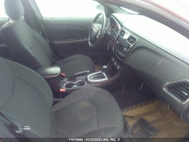 1C3CCBAB6CN124558 Chrysler 200 LX