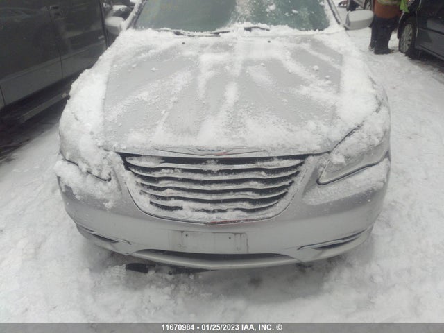 1C3CCBAB6CN124558 Chrysler 200 LX