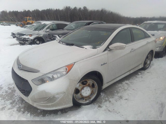 Hyundai SONATA HYBRID 2014 KMHEC4A46EA118251 Image 2