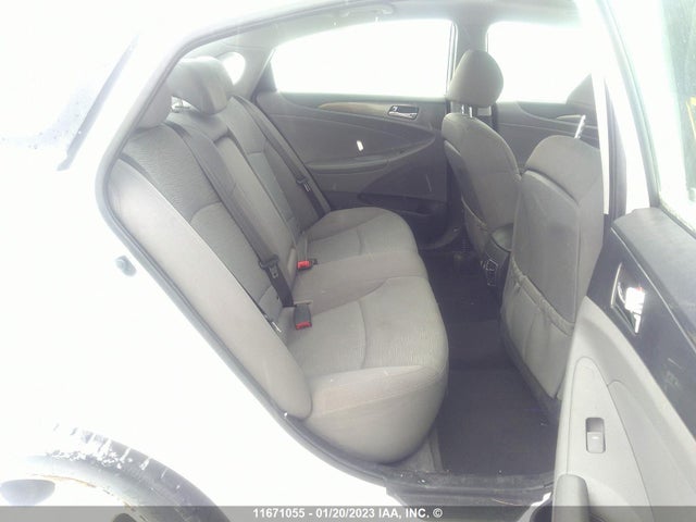 Hyundai SONATA HYBRID 2014 KMHEC4A46EA118251 Image 9