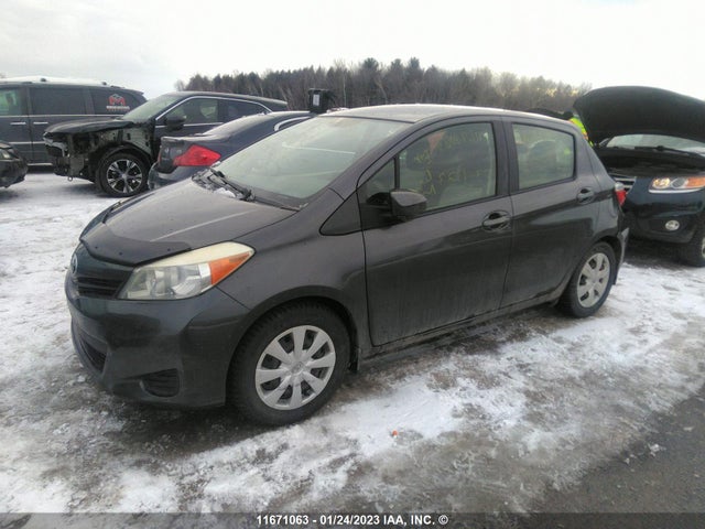 Toyota Yaris 2012 JTDKTUD30CD528128 Image 2