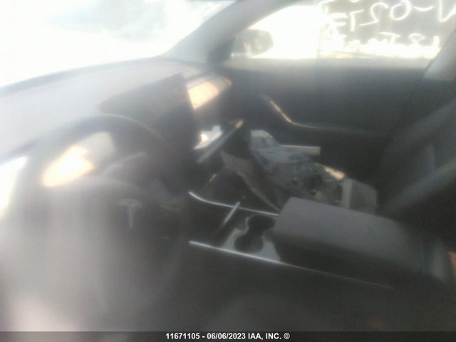5YJ3E1EA7JF027396 Tesla MODEL 3