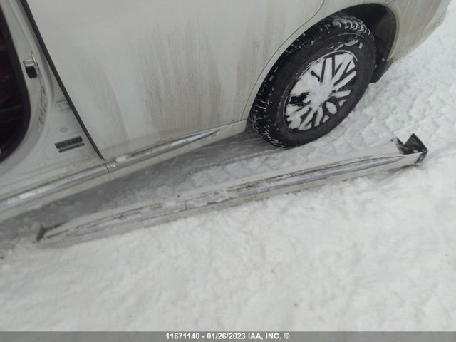 JA4J24A55JZ618308 Mitsubishi Outlander Se/gt