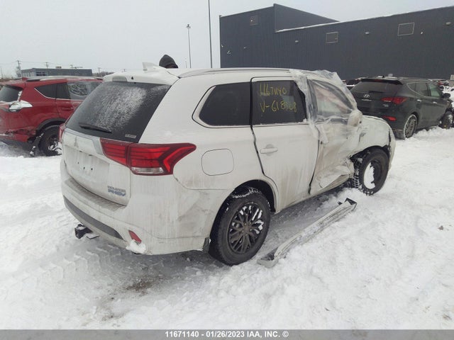 JA4J24A55JZ618308 Mitsubishi Outlander Se/gt