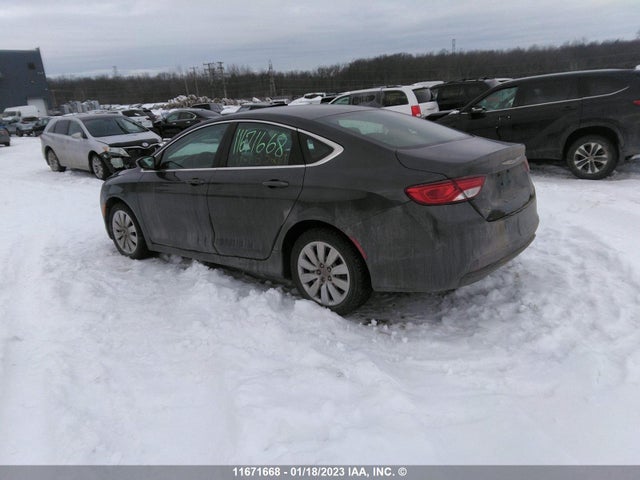 1C3CCCFB1FN683261 Chrysler 200 LX