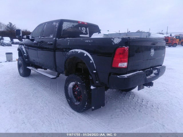 3C6UR5DL2JG190526 RAM 2500 Slt