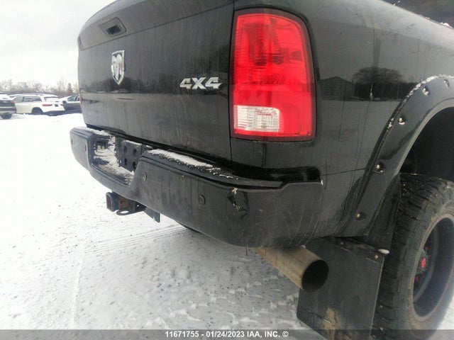 3C6UR5DL2JG190526 RAM 2500 Slt
