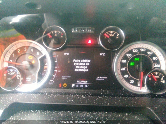 3C6UR5DL2JG190526 RAM 2500 Slt