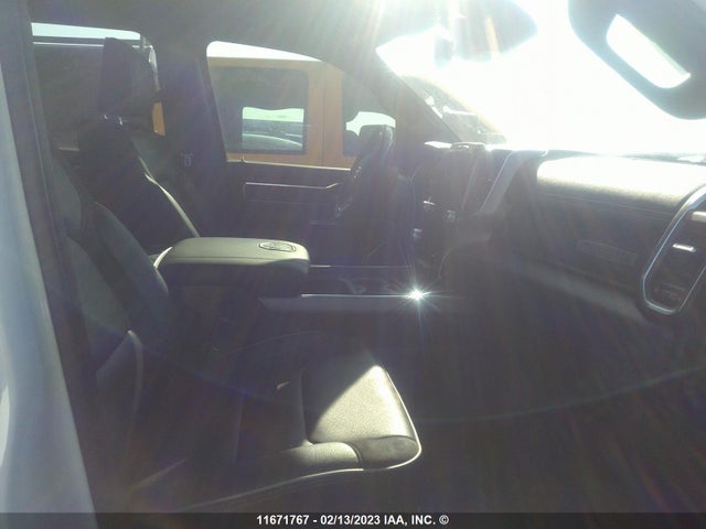 1C6SRFJT8NN338502 RAM 1500 Laramie