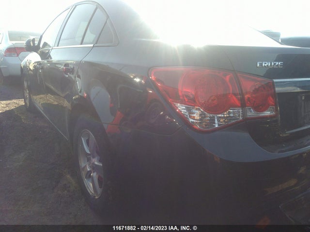 Chevrolet CRUZE LT 2014 1G1PE5SB1E7324237 Image 3
