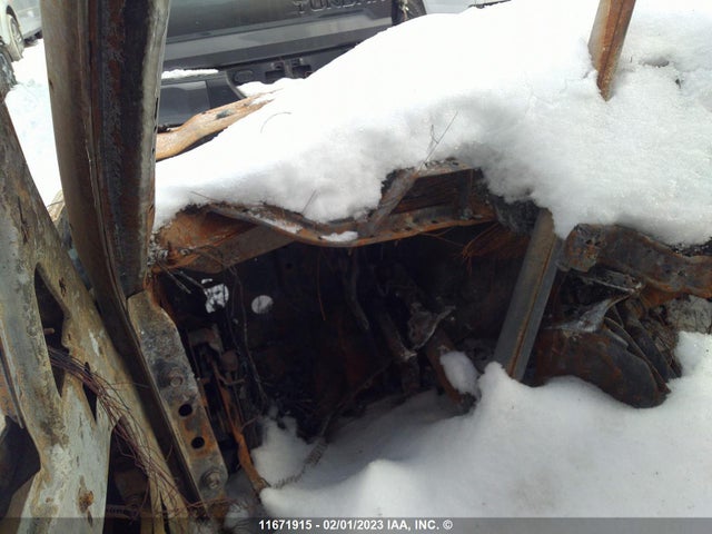 Chevrolet Avalanche 1500 2005 3GNEK12T45G143850 Image 3