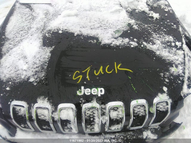 1C4PJMCS4HW581334 Jeep Cherokee Latitude