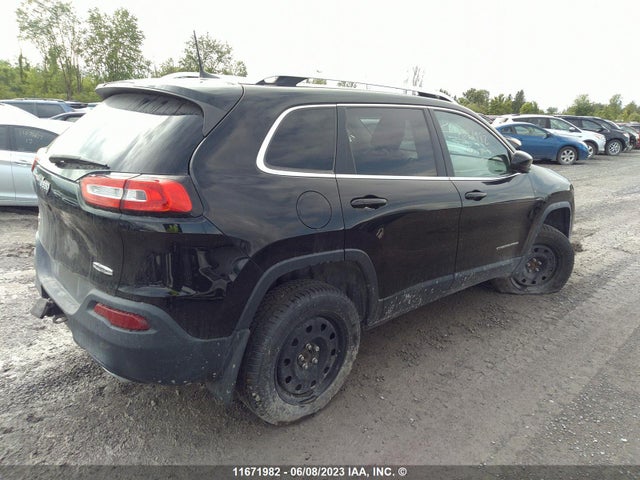 1C4PJMCS4HW581334 Jeep Cherokee Latitude
