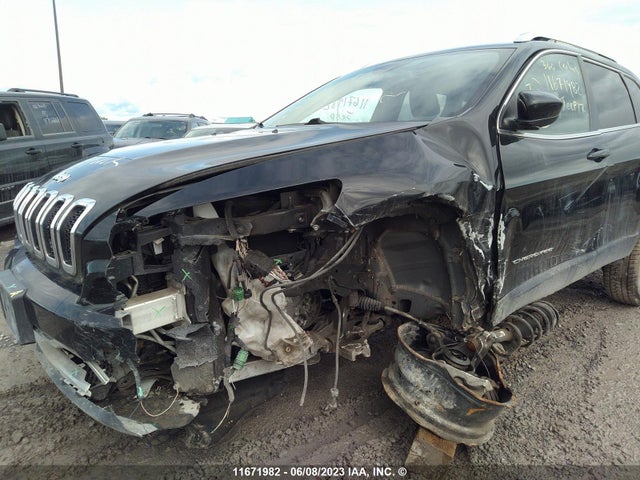 1C4PJMCS4HW581334 Jeep Cherokee Latitude