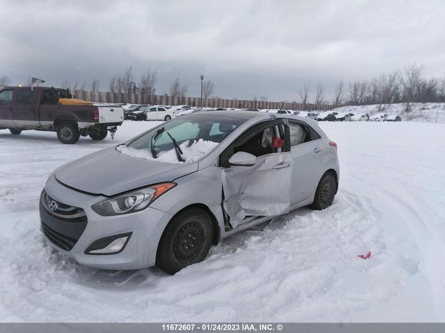 Hyundai ELANTRA GT 2014 KMHD35LH8EU175969 Image 2