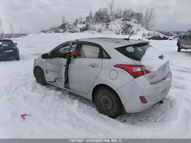Hyundai ELANTRA GT 2014 KMHD35LH8EU175969 Image 3