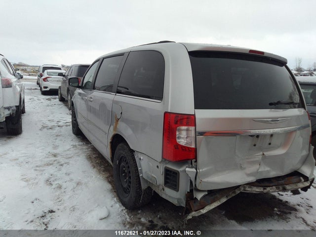 2A4RR8DG4BR694178 Chrysler Town & Country Touring L