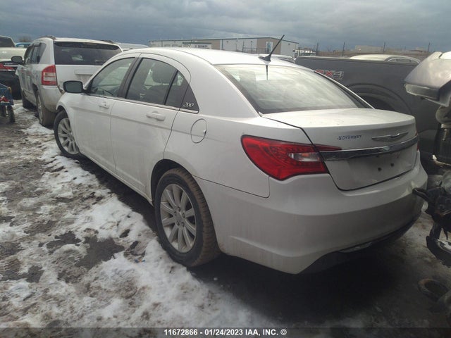1C3CCBBB8DN500175 Chrysler 200 Touring