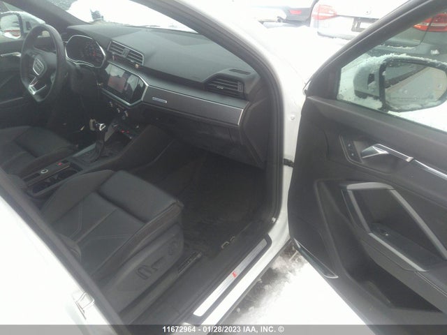 WA1FECF35K1070468 Audi Q3 Prestige S-line