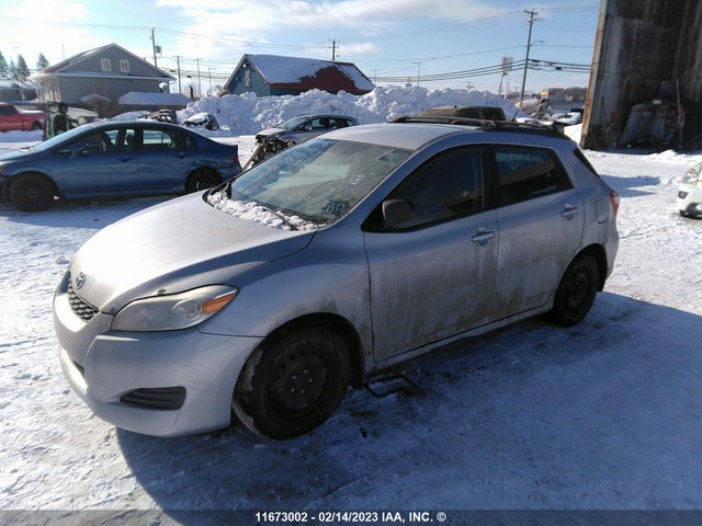 Toyota Matrix 2013 2T1LE4EE4DC023108 Image 2