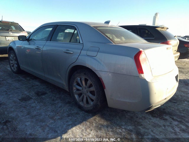 2C3CCARG0MH602736 Chrysler 300 Touring