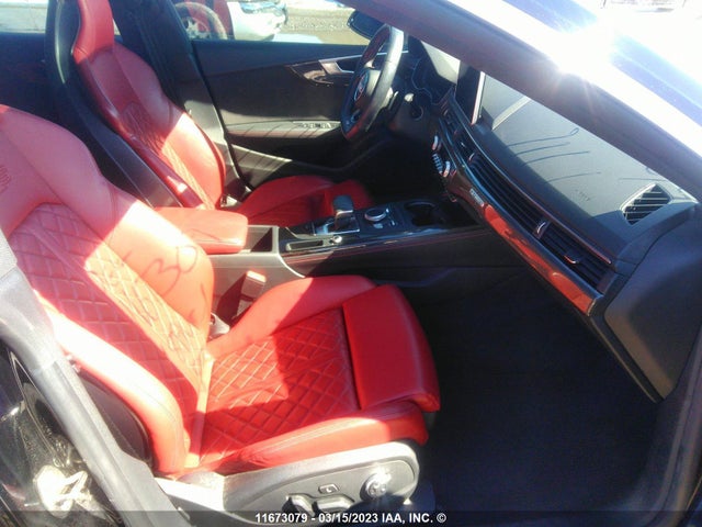 WAUC4CF59JA084916 Audi S5 Prestige