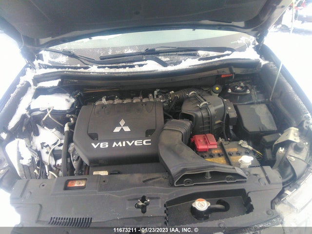 JA4JZ3AX4KZ605509 Mitsubishi Outlander Se/sel/le