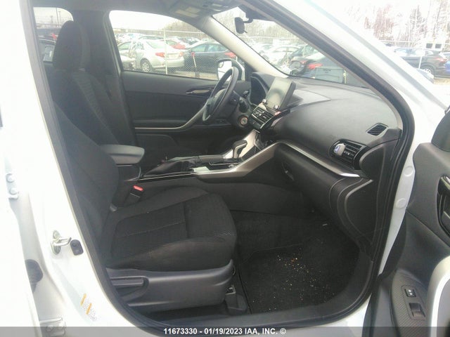 JA4ATUAAXNZ613332 Mitsubishi Eclipse Cross Es
