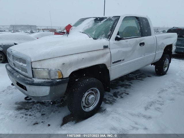 Dodge RAM 2500 2002 3B7KF23Z22M270781 Image 2