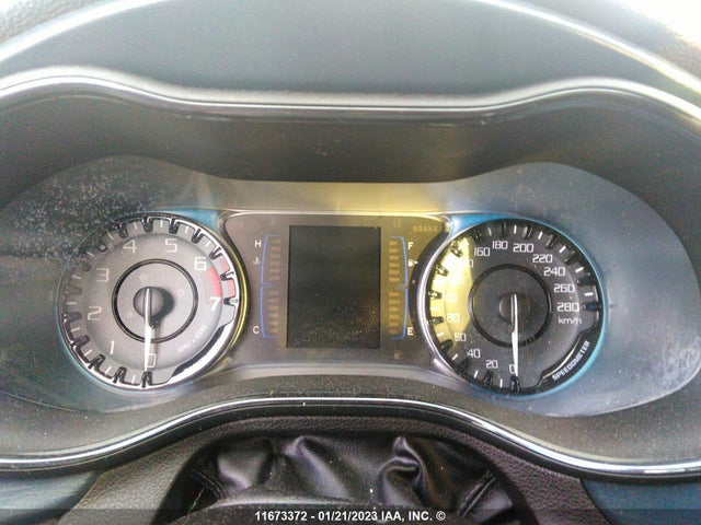 1C3CCCBB0FN617788 Chrysler 200 S