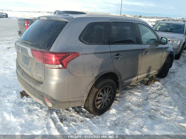 JA4JZ3AX3JZ613387 Mitsubishi Outlander Se/sel