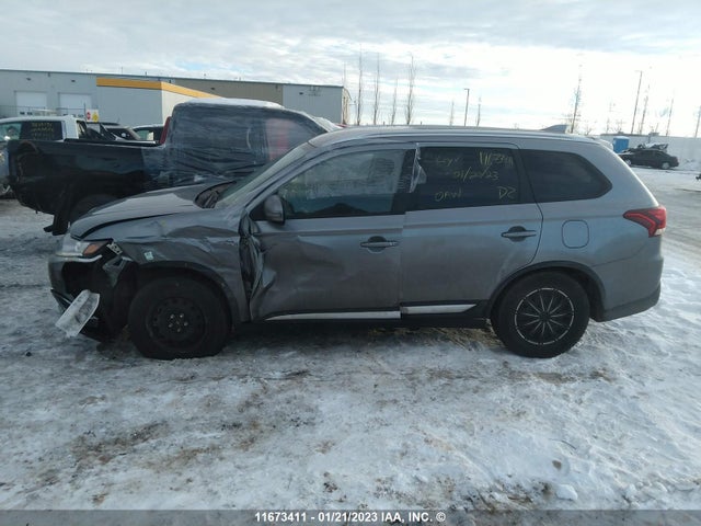 JA4JZ3AX3JZ613387 Mitsubishi Outlander Se/sel