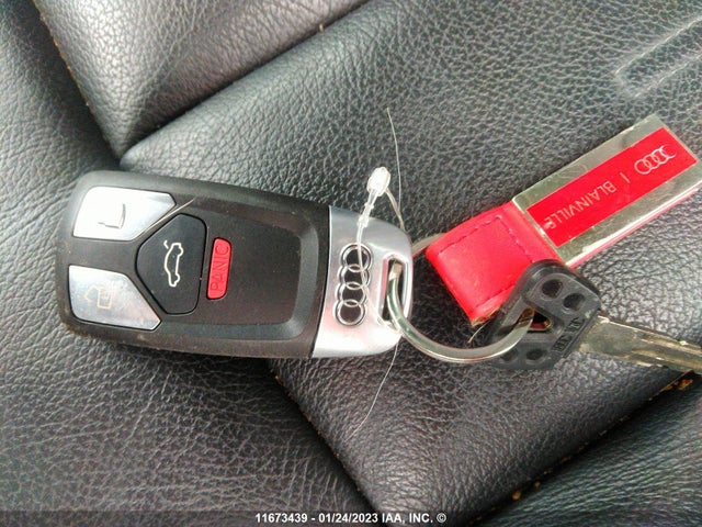 WAUANAF41JN008812 Audi A4 PREMIUM