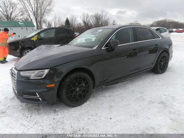 WAUANAF41JN008812 Audi A4 PREMIUM