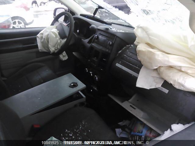 Dodge GRAND CARAVAN C/V 2010 2D4CN1AE5AR246423 Image 5
