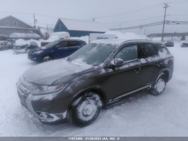 JA4AZ2A35GZ606313 Mitsubishi Outlander Es