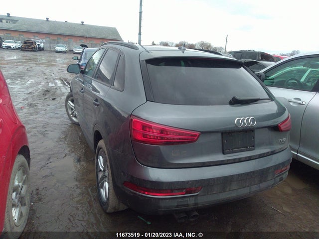 WA1ECCFS7JR013620 Audi Q3 PREMIUM