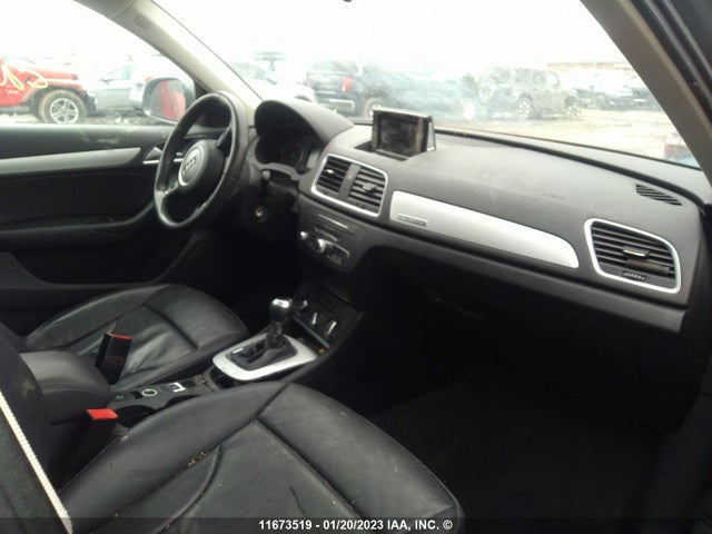 WA1ECCFS7JR013620 Audi Q3 PREMIUM
