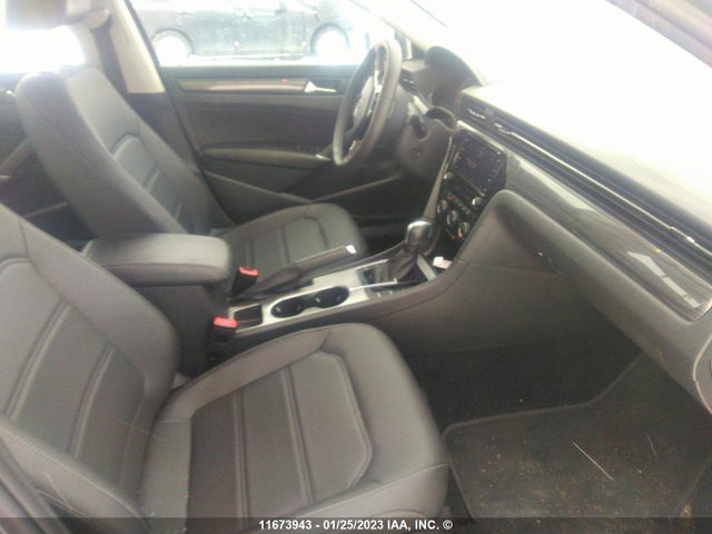 1VWBA7A35MC014078 Volkswagen Passat