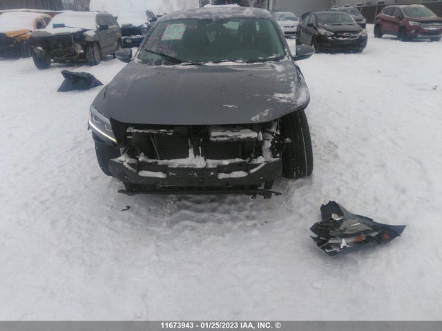 1VWBA7A35MC014078 Volkswagen Passat
