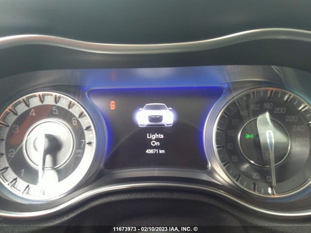 2C3CCABG8KH625219 Chrysler 300 S