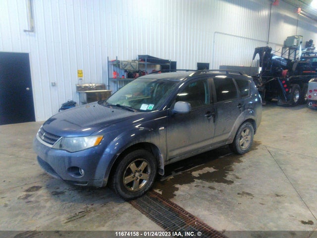 JA4LT21W88Z602147 Mitsubishi Outlander Es