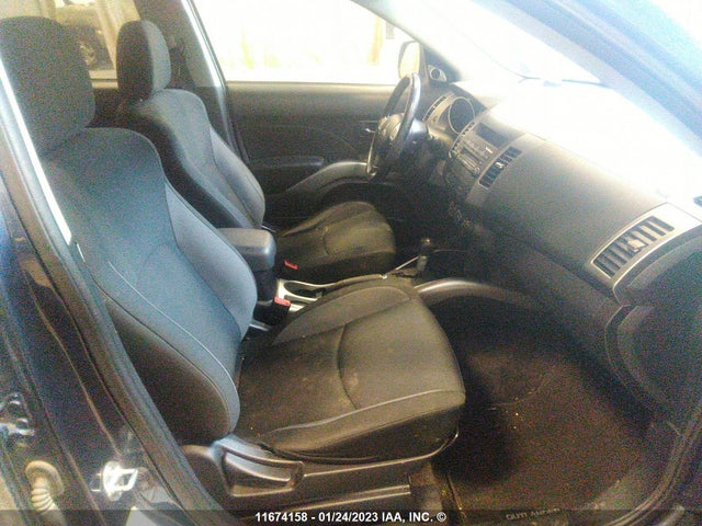 JA4LT21W88Z602147 Mitsubishi Outlander Es
