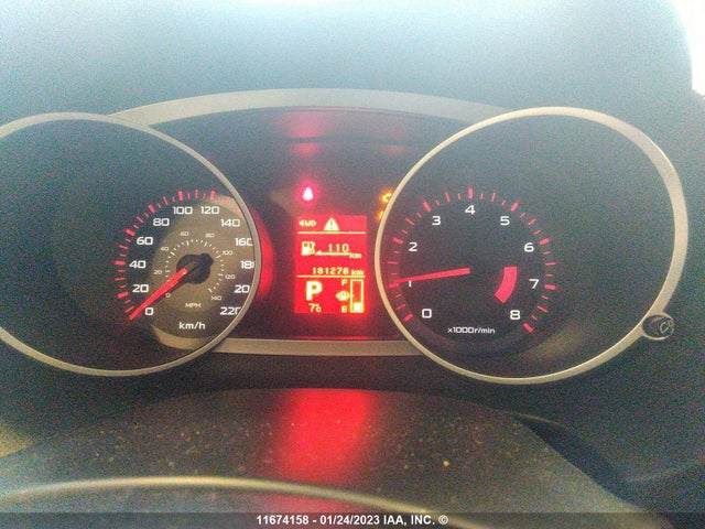JA4LT21W88Z602147 Mitsubishi Outlander Es
